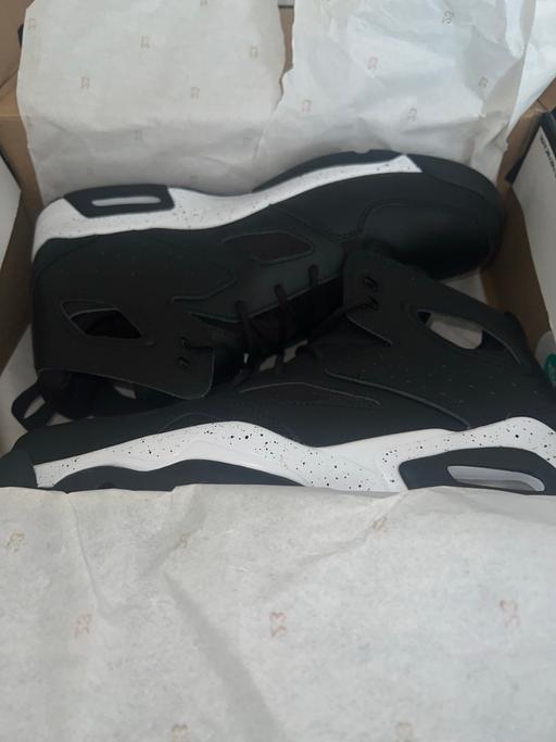 Buy & Sell St Luke`s Central London - Photos for Jordan 11