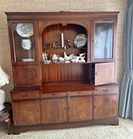 Buy & Sell Abbey Wood South East London - Photos for Vintage Solid Wood TV cabinet with Display st