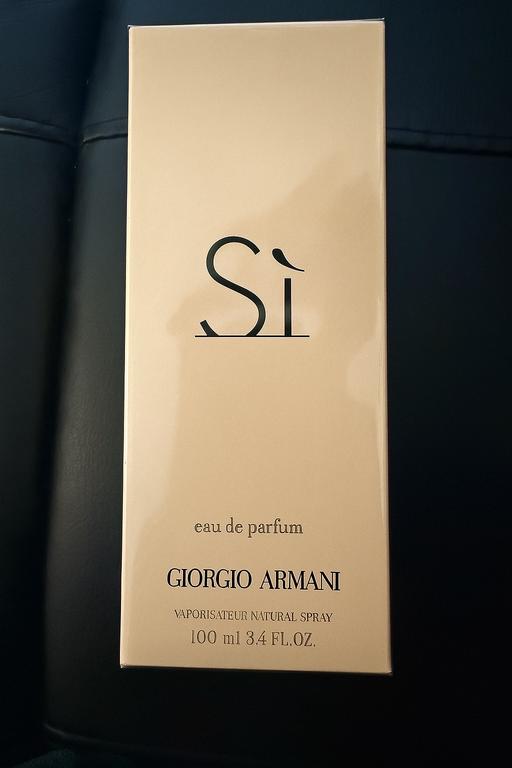 Buy & Sell Irthlingborough North Northamptonshire - Photos for Genuine Armani Si 100ml edp new and sealed