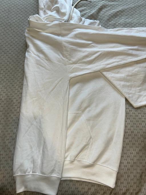 Buy & Sell Hatfield Welwyn Hatfield - Photos for White hoodie