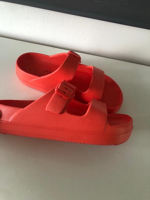 Buy & Sell Cradley Heath Sandwell - Photos for (Size 4) LADIES SANDALS
