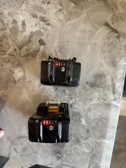 Buy & Sell Bellamour Lichfield - Photos for Makita battery