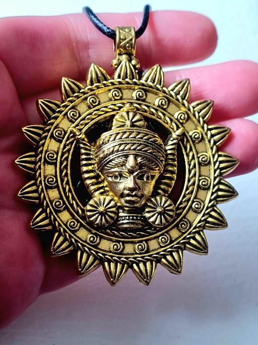 Buy & Sell Liverpool Knowsley - Photos for Bright Gold She Devil Demon Choker Necklace