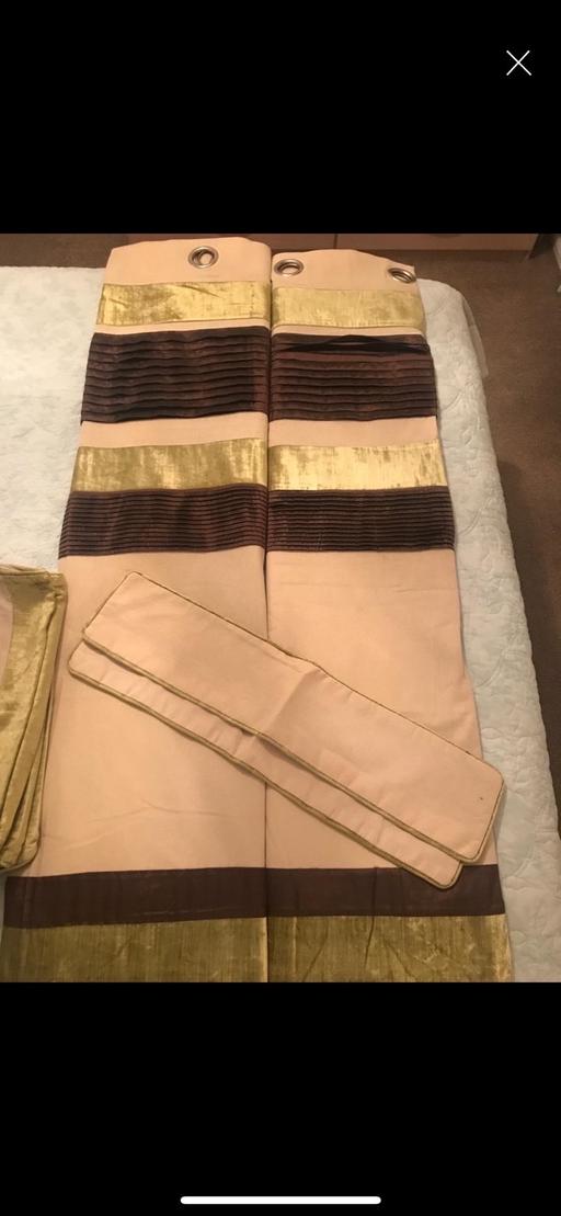 Buy & Sell Woodcross Wolverhampton - Photos for Curtains.
