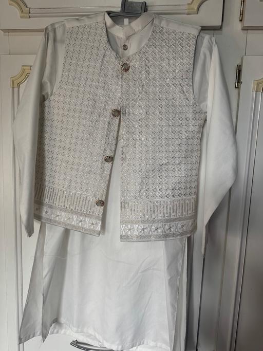 Buy & Sell Castleton Rochdale - Photos for Boys asian suit age 9-10 years