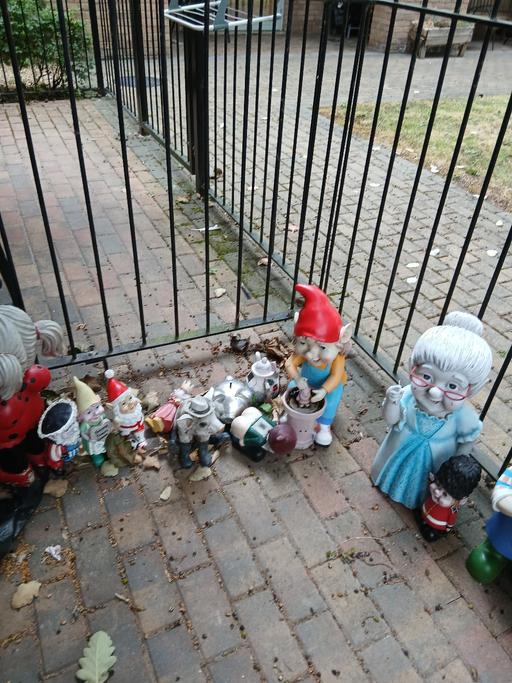 Buy & Sell Feltham Hounslow - Photos for gnomes