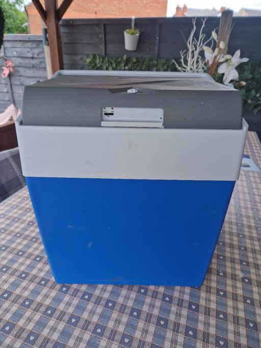 Buy & Sell Allenton Derby - Photos for electric coolbox