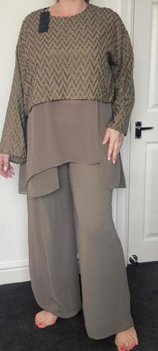 Buy & Sell Romford Havering - Photos for 2 piece elegant outfit for women