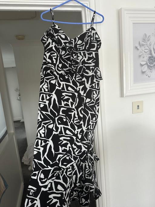 Buy & Sell Whiston Knowsley - Photos for Women’s new look dress 10