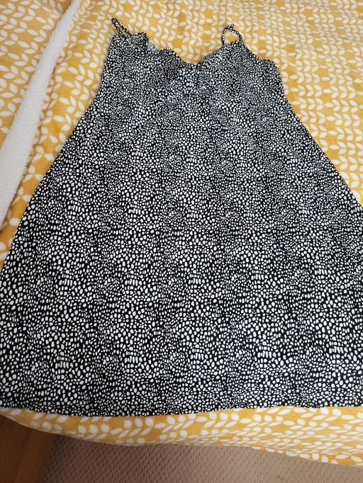 Buy & Sell Longley Sheffield - Photos for Sundress