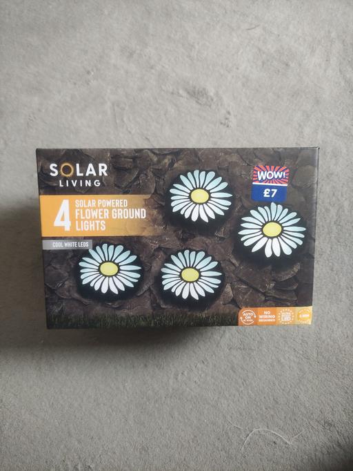 Buy & Sell Grafton Street Industrial Estate West Northamptonshire - Photos for Brand new Solar lights