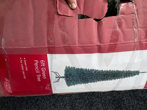 Buy & Sell Sutton Manor Saint Helens - Photos for 6 ft green pencil Christmas tree used