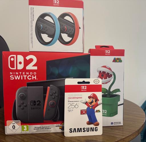 Buy & Sell Luton Town Centre Luton - Photos for Nintendo Switch 2 + Mario World and Accessory