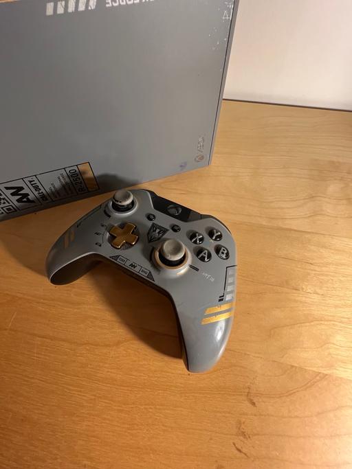 Buy & Sell Davenport Park Stockport - Photos for Xbox advanced warfare edition