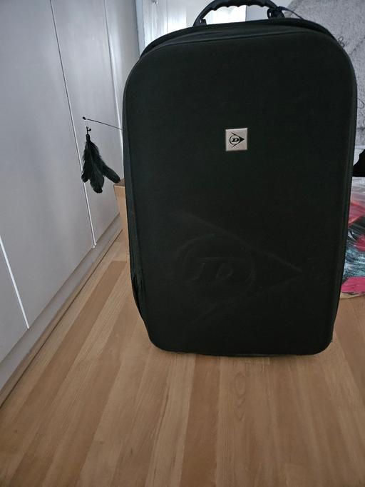 Buy & Sell Islington North London - Photos for suitcase