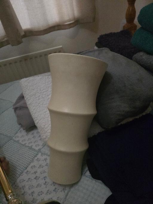 Buy & Sell Birkby Kirklees - Photos for vase
