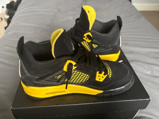 Buy & Sell Rowley Village Sandwell - Photos for Air Jordan 4 Retro (GS) - Size 5.5