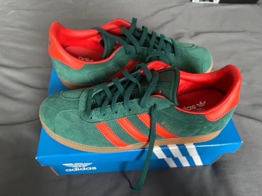 Buy & Sell Rowley Village Sandwell - Photos for BNIB Gazelle Junior - Size 5.5