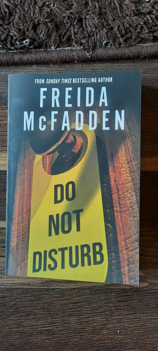 Buy & Sell Leagrave Luton - Photos for freida McFadden book