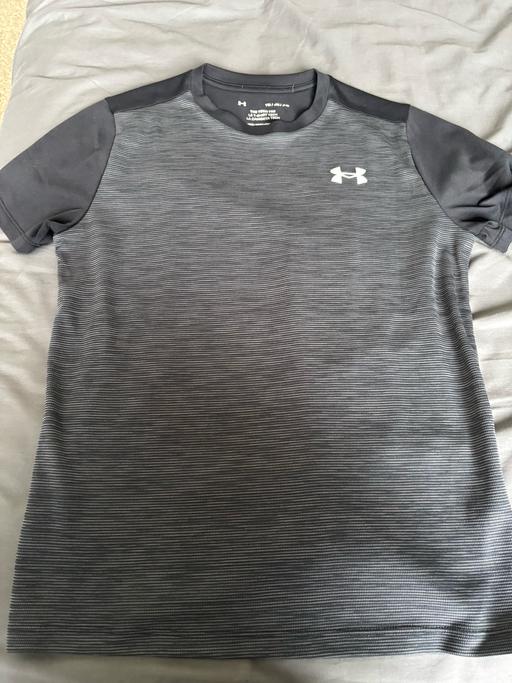 Buy & Sell Rowley Village Sandwell - Photos for Under Armour T Shirt - Junior Medium