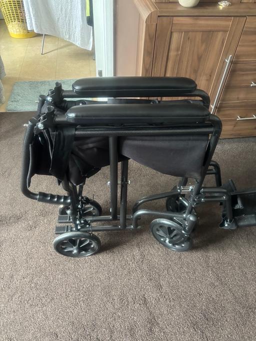 Buy & Sell Woodlands South West London - Photos for Wheelchair for sale