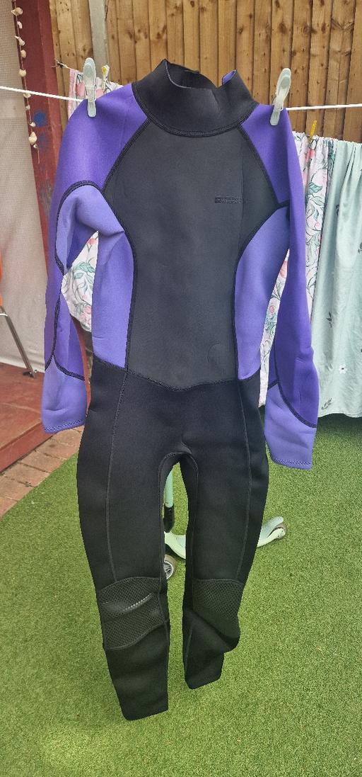 Buy & Sell London Luton Airport Luton - Photos for Brand New Wetsuit Womens Size 8-10