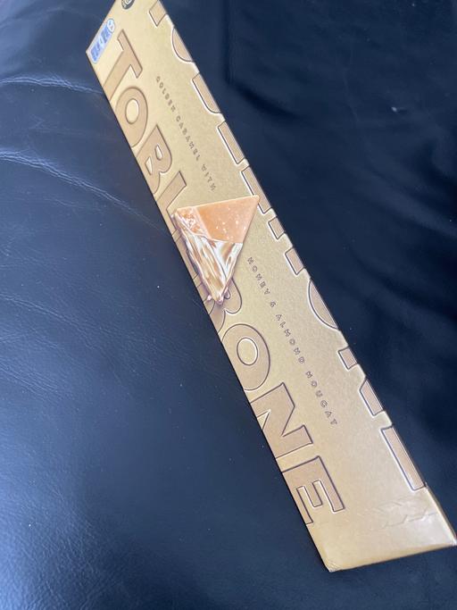 Buy & Sell Pensnett Dudley - Photos for Large 360g Gold toblerone