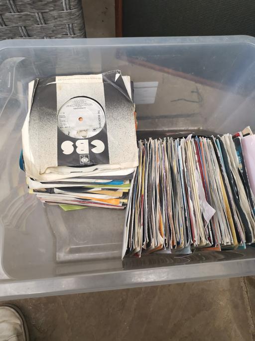 Buy & Sell Slough Slough - Photos for 45 singles 7