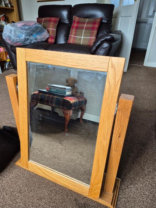Buy & Sell Hasbury Dudley - Photos for Solid Oak Freestanding Adjustable Mirror