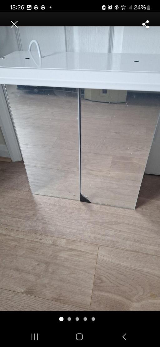 Buy & Sell Lydiate Sefton - Photos for 2 door illuminated bathroom cabinet gloss
