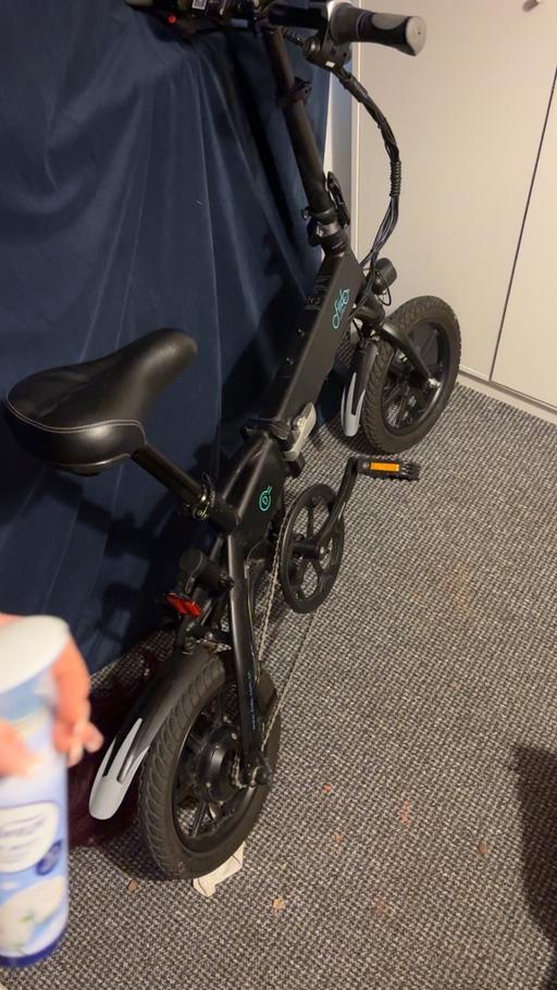 Vehicles Queensway Central London - Photos for Electric bike