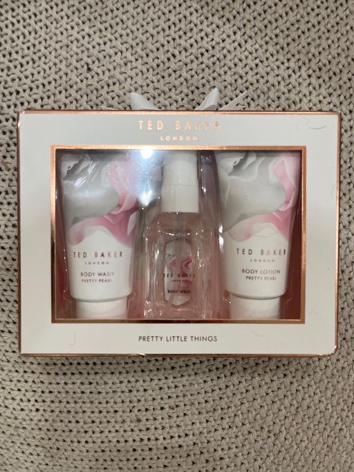 Buy & Sell Sutton Coldfield Birmingham - Photos for Ted Baker Wash Kit