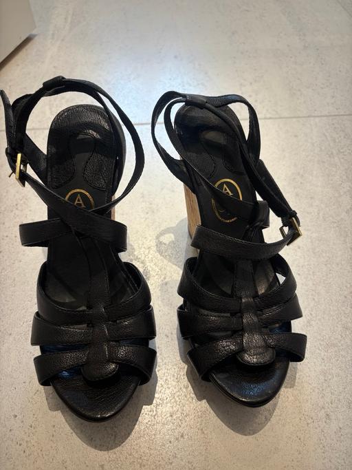 Buy & Sell Amington Tamworth - Photos for ASH wedges