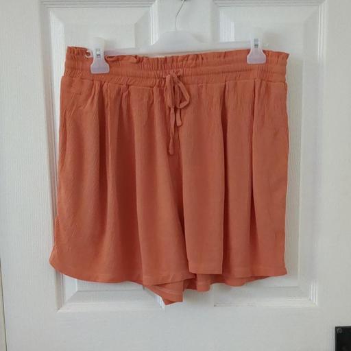 Buy & Sell Welling Bexley - Photos for Women Drawstring Waist Crinkle Short Orange