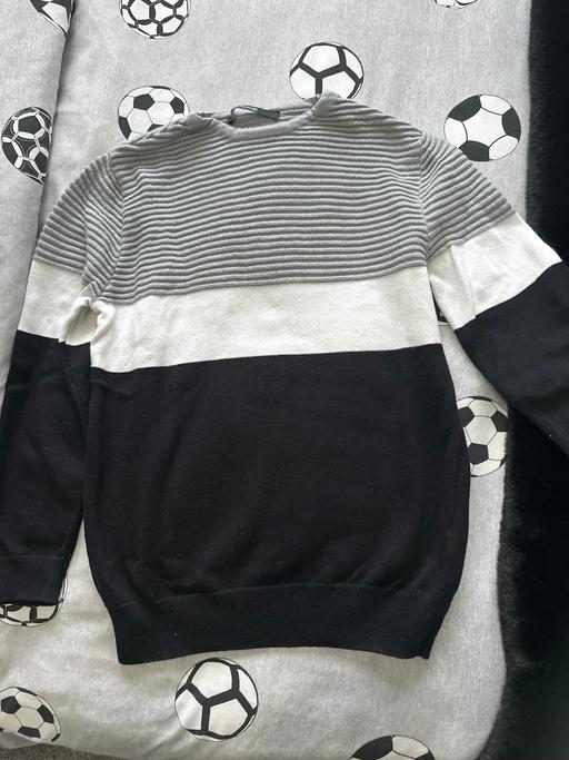 Buy & Sell Whiston Knowsley - Photos for Boys jumper 7-8