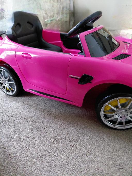 Buy & Sell Premier Business Park Walsall - Photos for Girls' Hot Pink Mercedes 12V Ride on Car