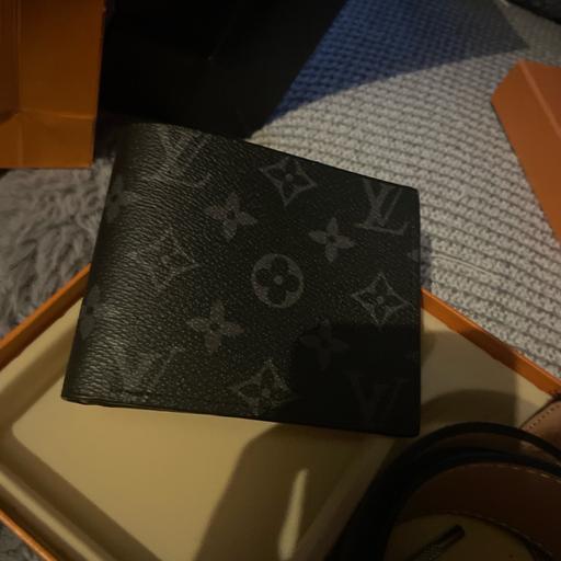 Buy & Sell Kingsham Chichester - Photos for Lv set with recite