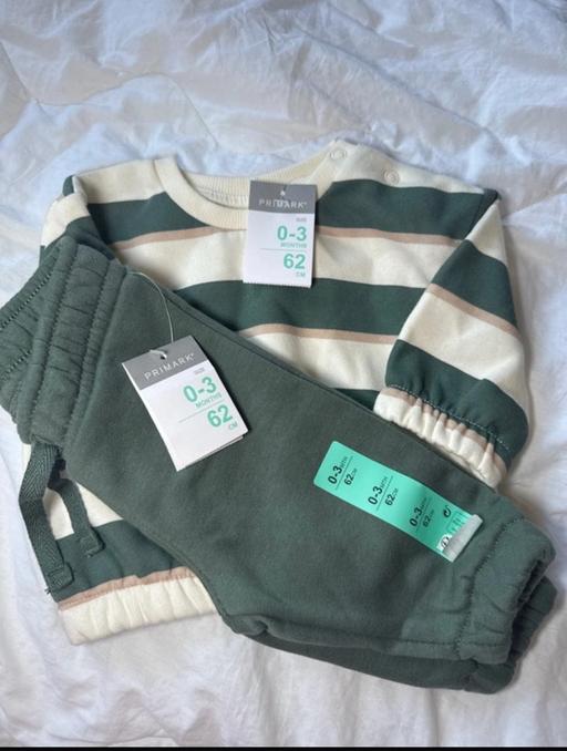 Buy & Sell Blackburn Blackburn with Darwen - Photos for 0-3 months jumper set