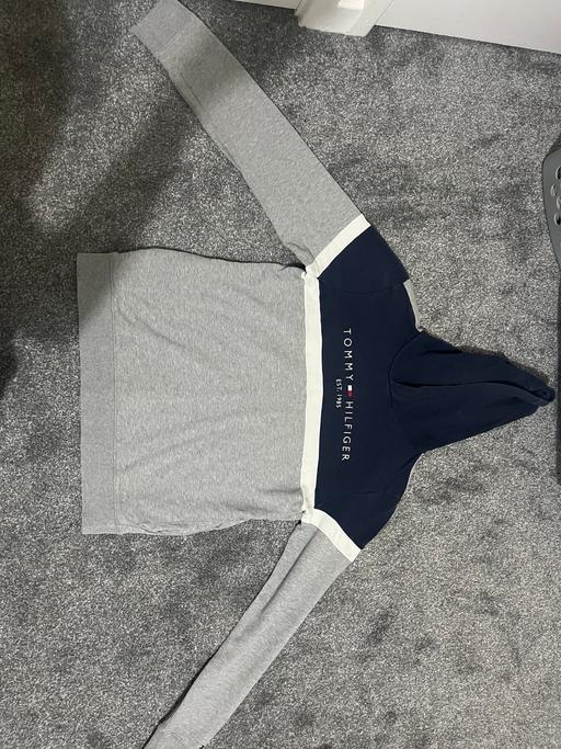 Buy & Sell Wolverhampton City Centre Wolverhampton - Photos for Grey Tommy Hilfiger Tracksuit