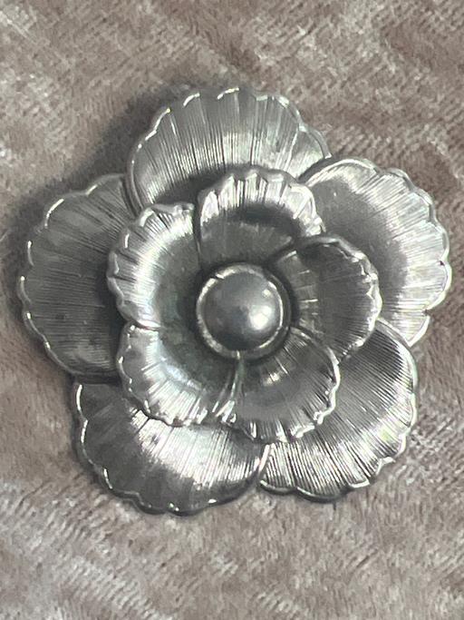 Buy & Sell Anerley South East London - Photos for Lovely vintage scarf clip