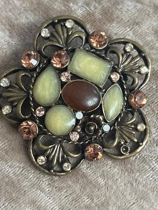 Buy & Sell Anerley South East London - Photos for Beautiful brooch/pendant