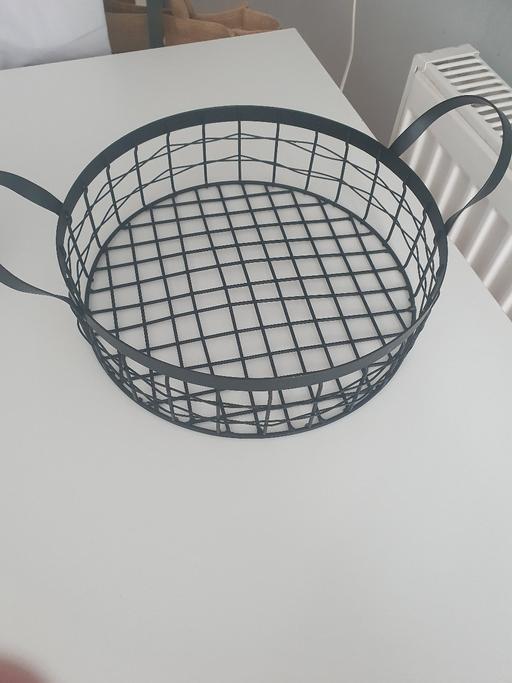 Buy & Sell Brent Park North West London - Photos for Fruit bowl (metal)