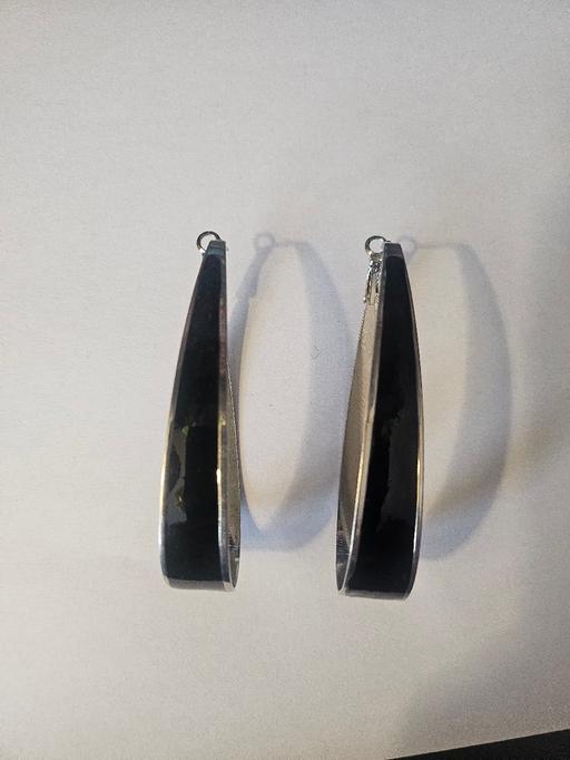Buy & Sell Northfield Birmingham - Photos for Silver & Black Teardrop Hoop Earrings