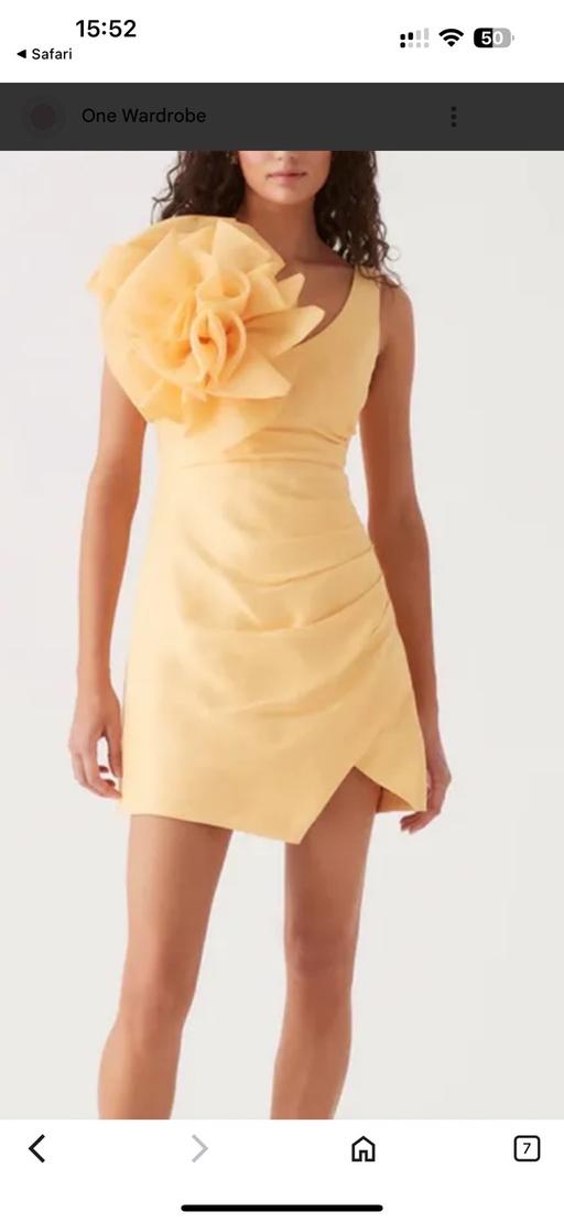 Buy & Sell Kew Richmond upon Thames - Photos for Mini yellow dress with flower