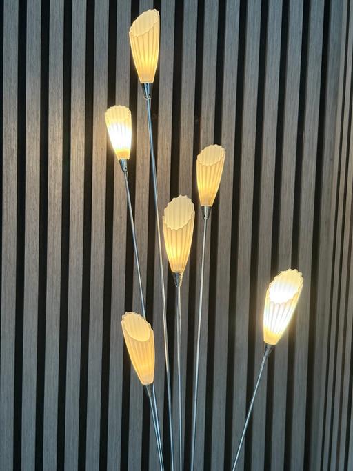 Buy & Sell Astra Business Park Trafford - Photos for Crome living room lamp