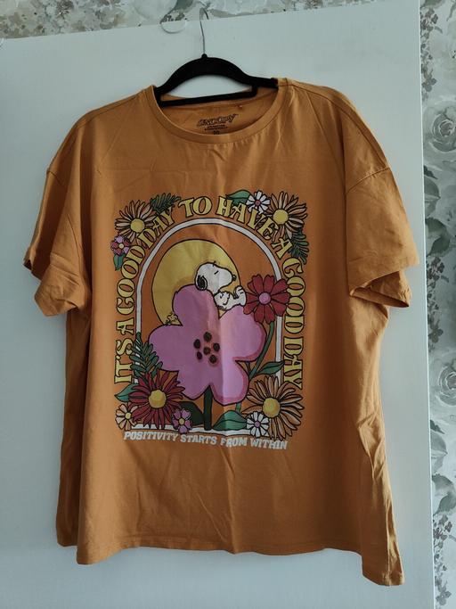 Buy & Sell Denmead Winchester - Photos for Snoopy T-shirt