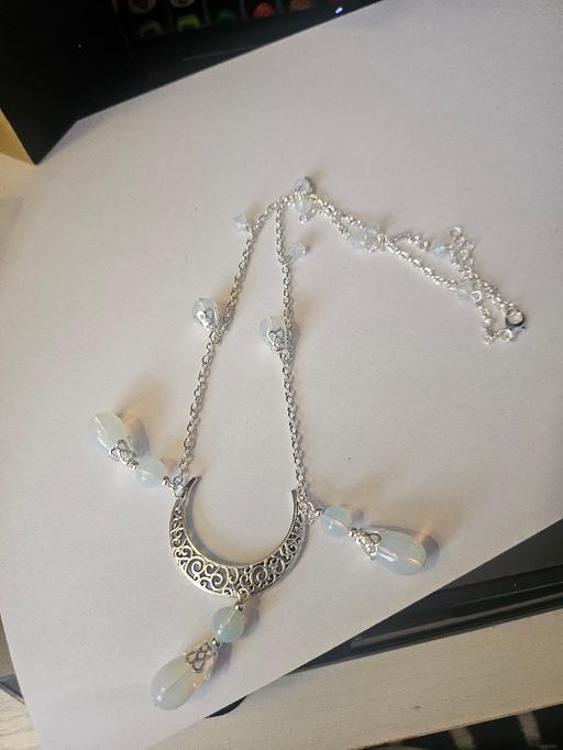 Buy & Sell Northfield Birmingham - Photos for 🌙 Moon & Opalite Drop Necklace