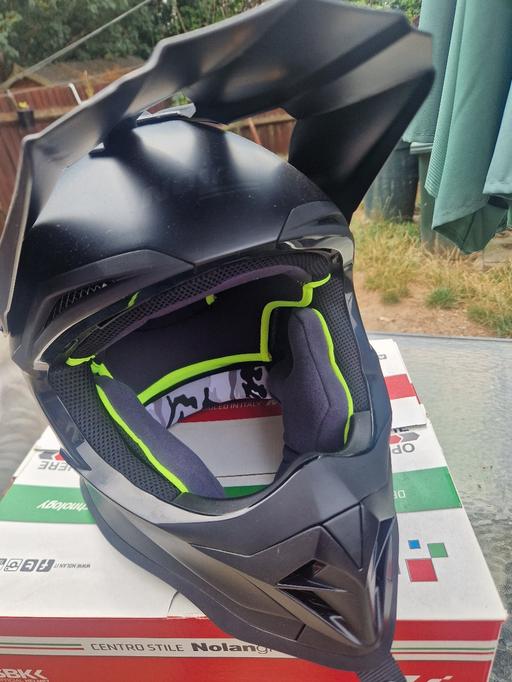 Vehicles High Wycombe Buckinghamshire - Photos for Nolan n53 Motocross helmet. Adults small