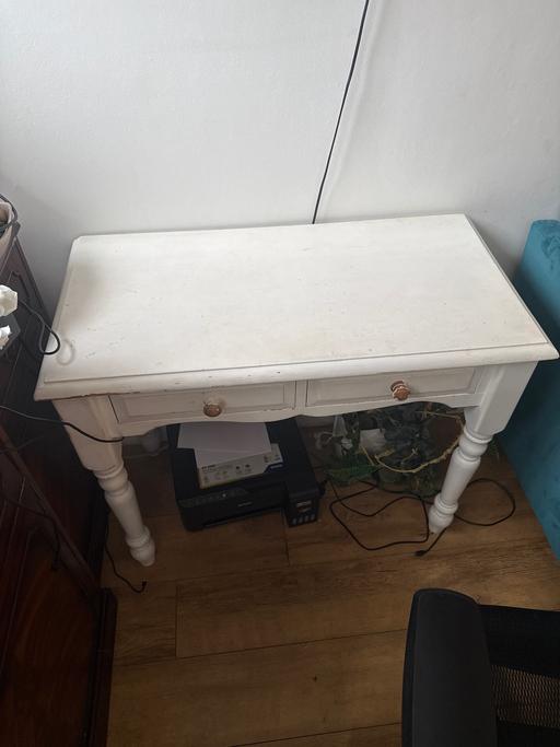 Buy & Sell Woodford East London - Photos for white table