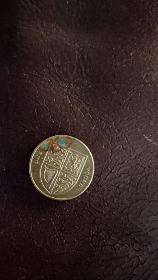 Buy & Sell Brooklands Manchester - Photos for 1 pound coin rare Elizabeth D.G 2014